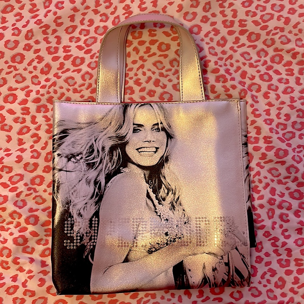 “supermodel” V.S. bag